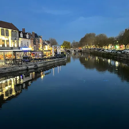 Corps De Ferme Amiens Avec Parking Vakantiehuis Ferrieres (Somme)
