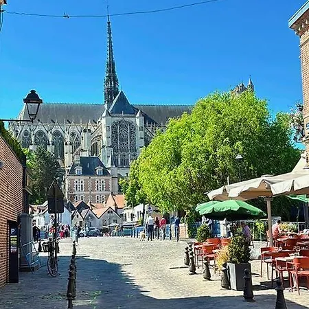 Corps De Ferme Amiens Avec Parking *